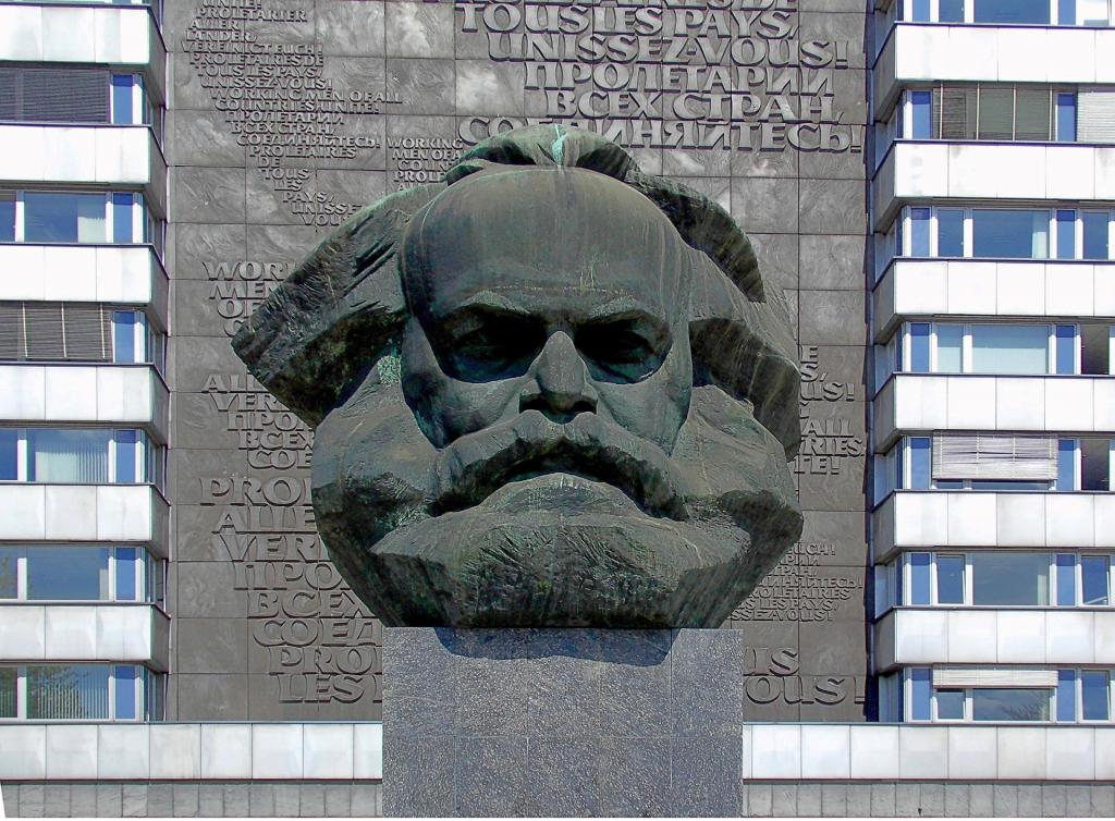 Chemnitz Deutschland, Karl Marx Ensemble, Monument, Bridge Road
