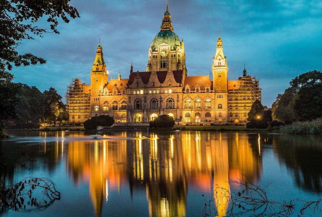 Hannover Deutschland, New Town Hall, Building, Illuminated