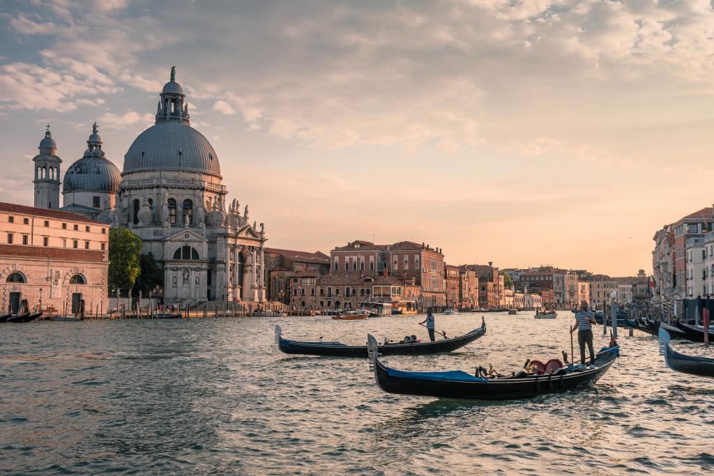 Venedig Italien, Channel, , Gondolas