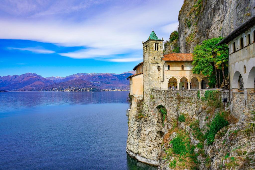Varese Italien, Santa Caterina Del Sasso, Lake Maggiore, Hermitage